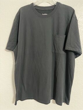 Goodfellow Co. Short Sleeve T-shirt Gray Men’s Size XL With Pocket  # 612